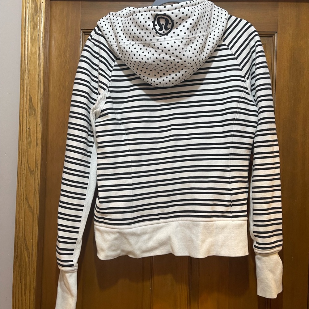 Excellent condition Lululemon hoodie